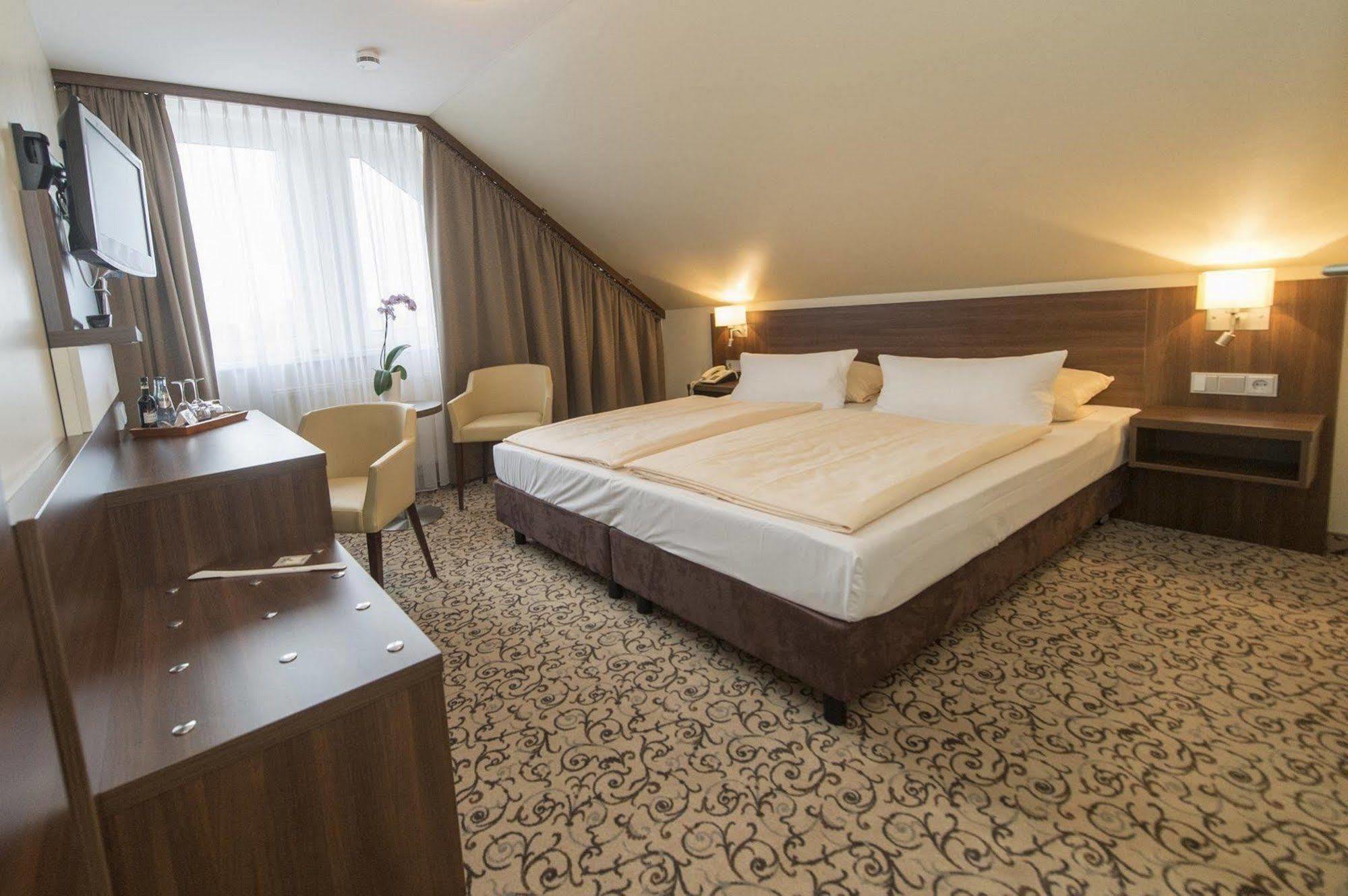 Landgut Hotel 4*