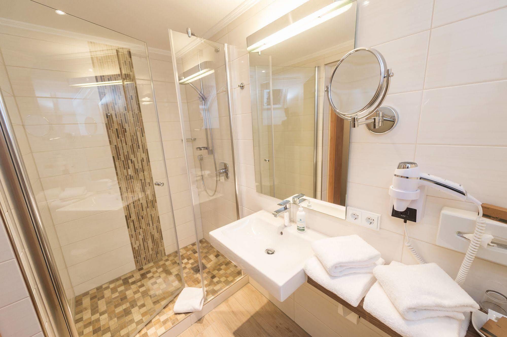 Landgut 4*